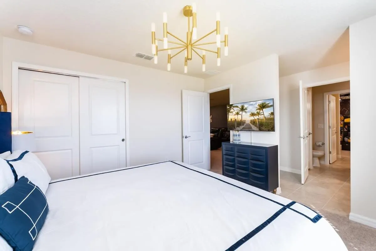 Beautiful New 8Br W Theme Rooms Pool Game Room Davenport 0*,