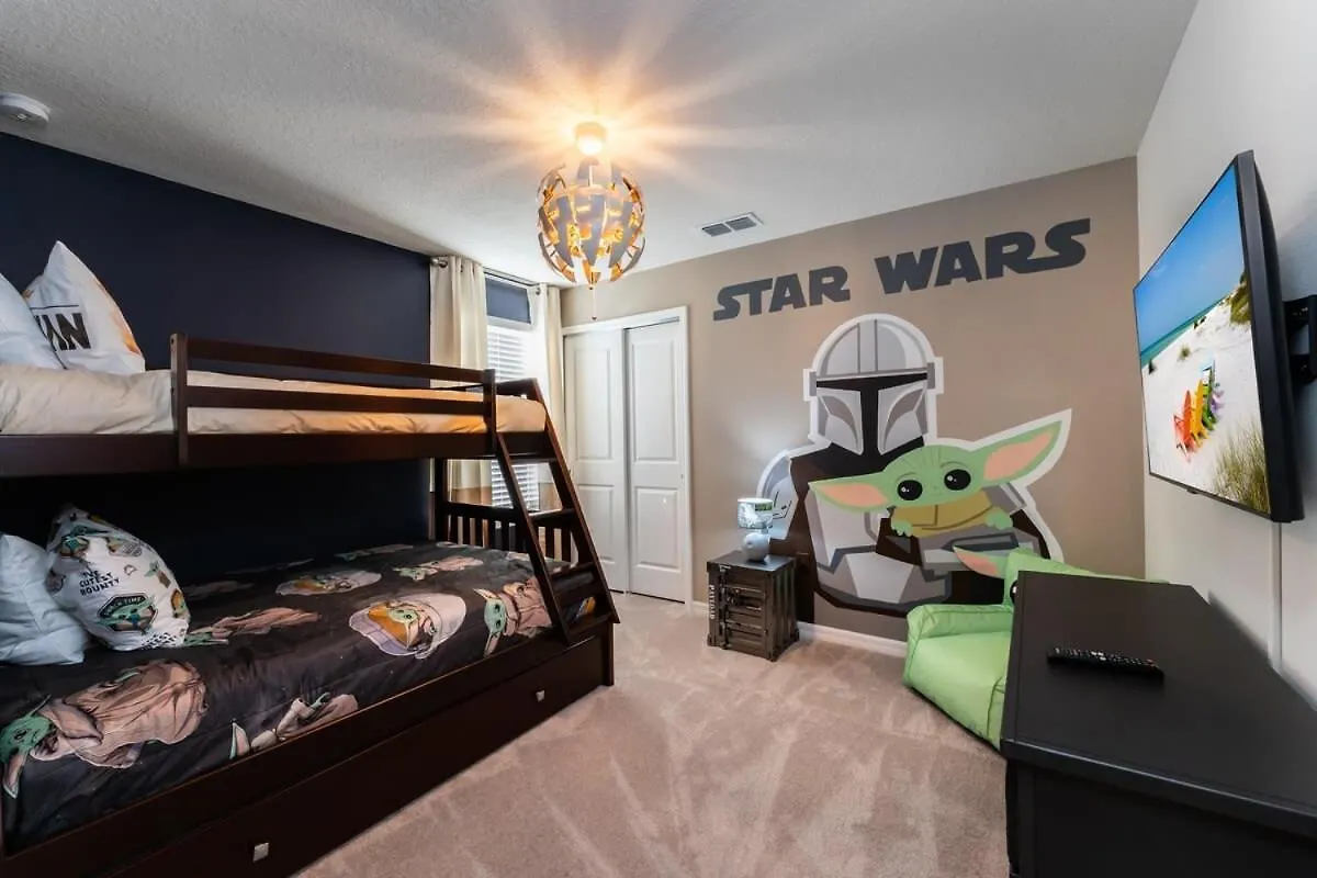 Beautiful New 8Br W Theme Rooms Pool Game Room Davenport